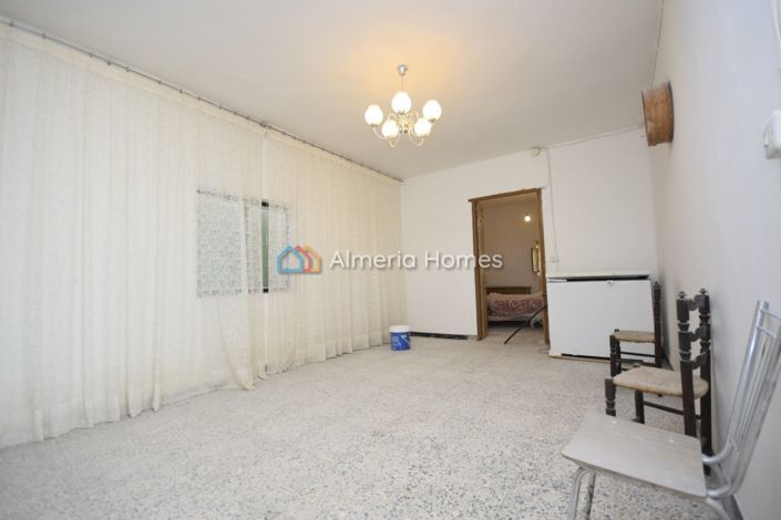 Image No.11-4 Bed Country House for sale