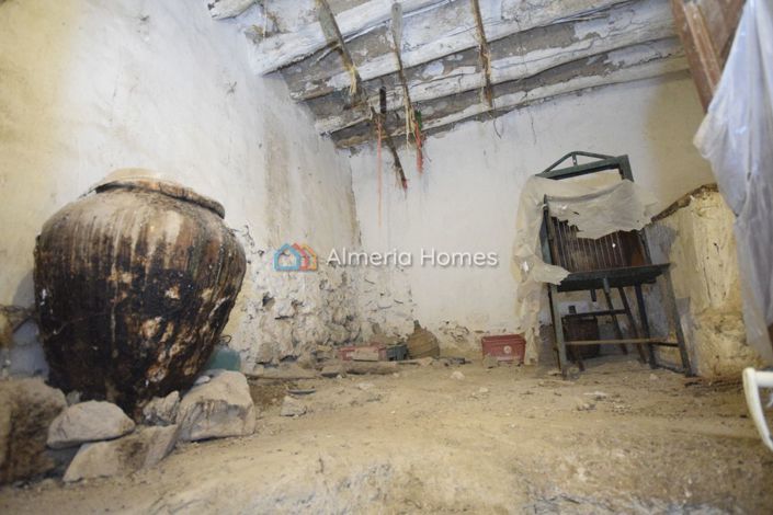 Image No.13-4 Bed Country House for sale