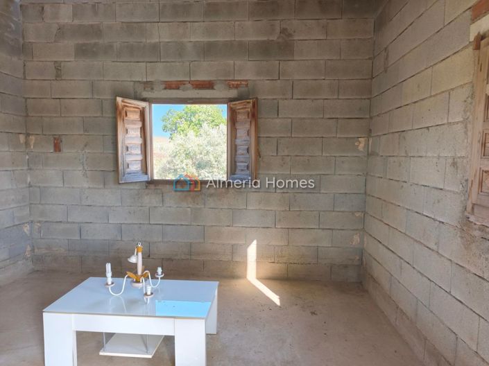 Image No.7-2 Bed Country House for sale