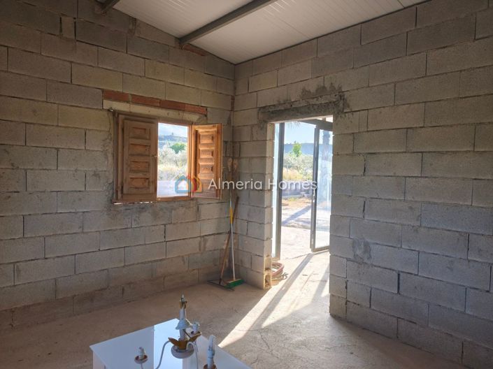 Image No.8-2 Bed Country House for sale