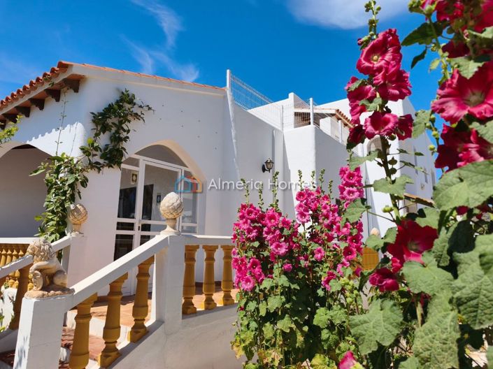 Image No.2-3 Bed Villa for sale