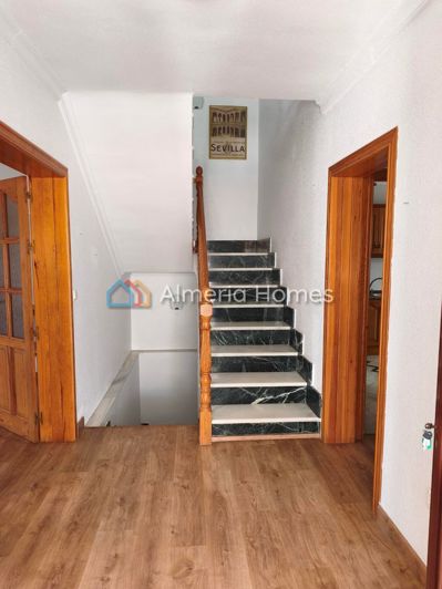 Image No.3-3 Bed Villa for sale