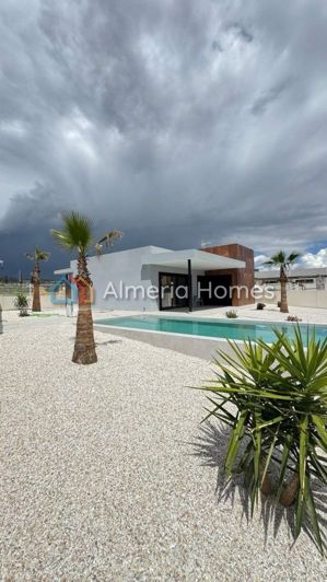 Image No.19-3 Bed Villa for sale