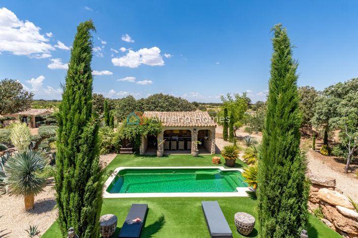 Image No.18-4 Bed Villa for sale