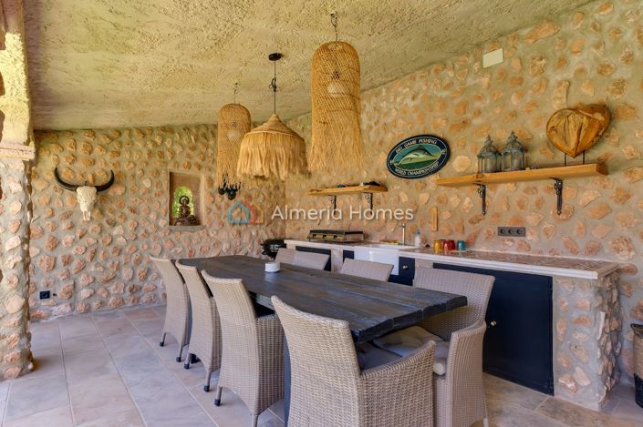Image No.20-4 Bed Villa for sale