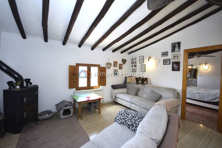Image No.24-6 Bed Country House for sale