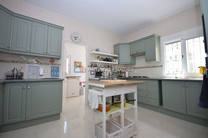 Image No.18-3 Bed Villa for sale