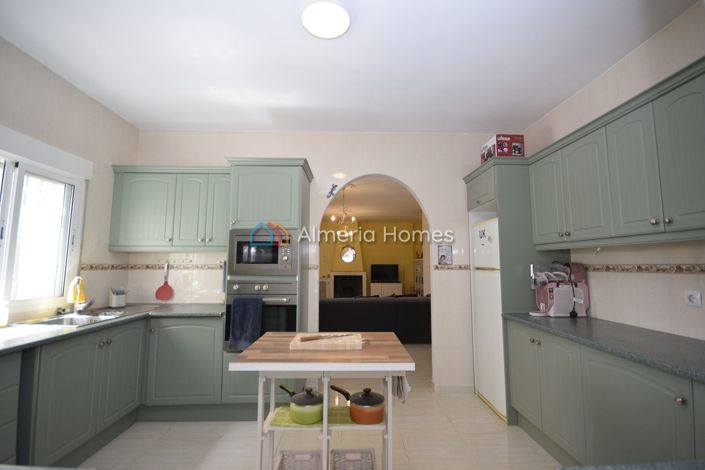 Image No.19-3 Bed Villa for sale