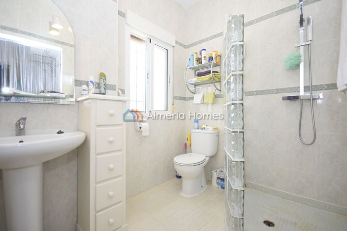 Image No.23-3 Bed Villa for sale