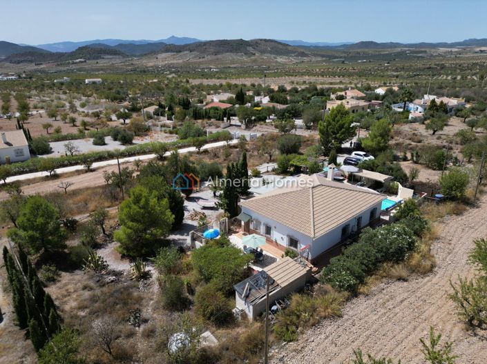 Image No.30-3 Bed Villa for sale