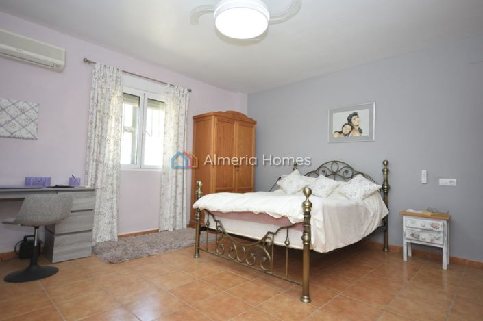 Image No.22-Villa de 5 chambres à vendre à Cantoria
