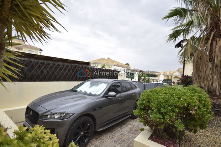 Image No.21-3 Bed Villa for sale