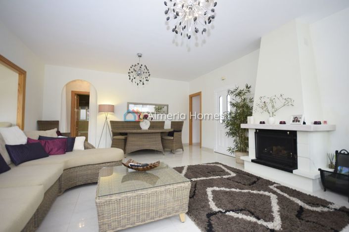 Image No.4-3 Bed Villa for sale