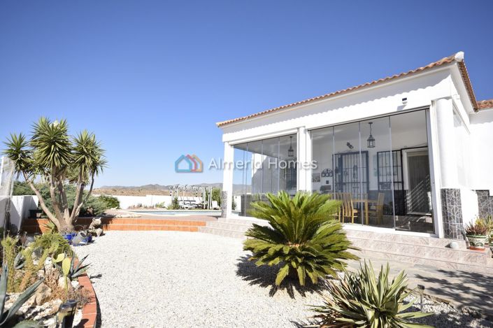 Image No.18-3 Bed Villa for sale