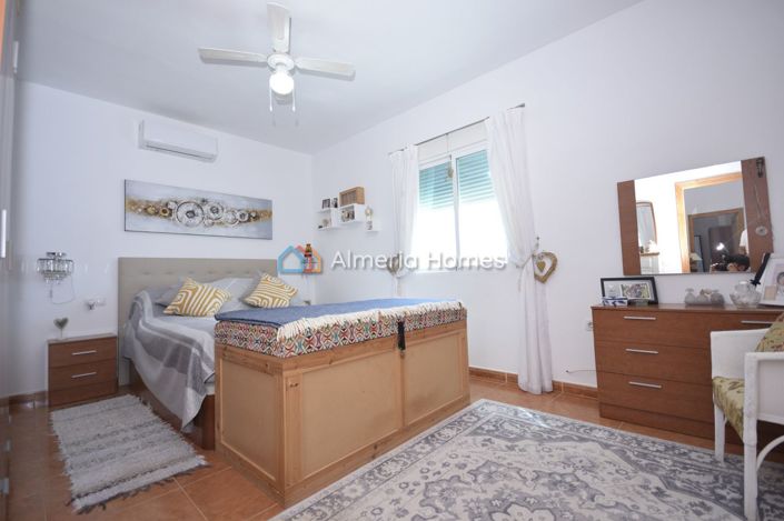 Image No.26-3 Bed Villa for sale