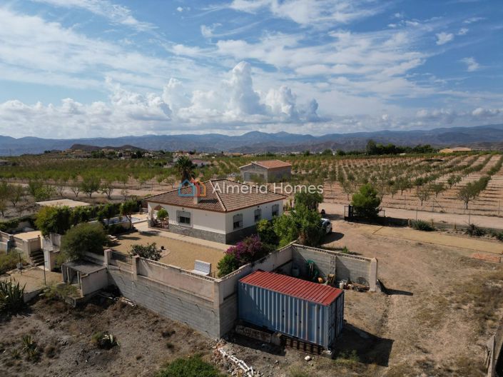 Image No.2-3 Bed Villa for sale