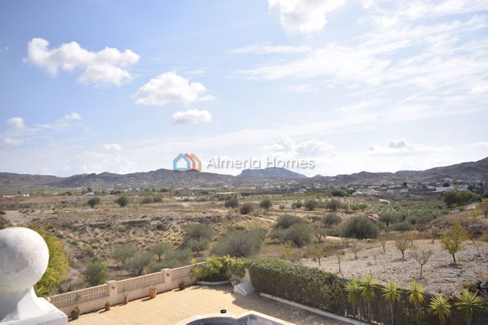 Image No.27-3 Bed Villa for sale