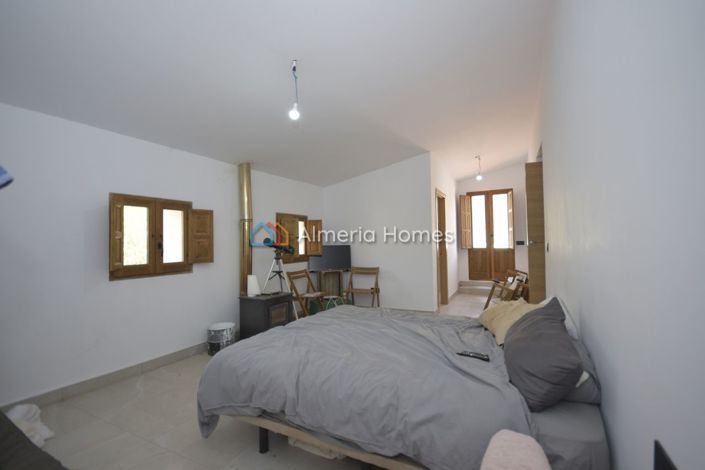 Image No.13-5 Bed Country House for sale
