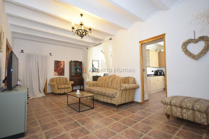 Image No.11-4 Bed Country House for sale