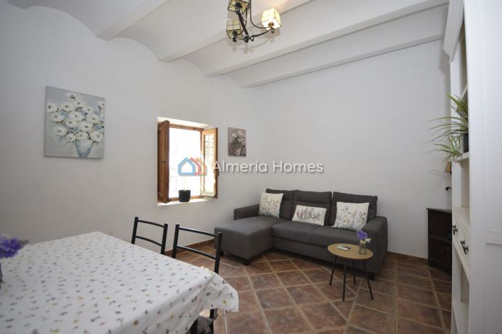 Image No.12-4 Bed Country House for sale