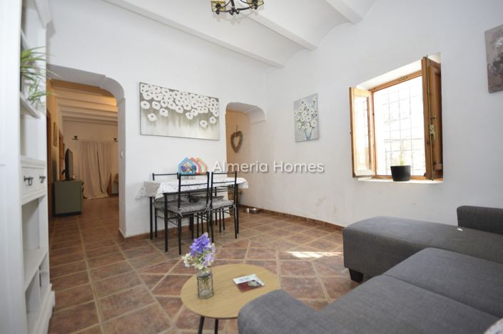 Image No.13-4 Bed Country House for sale