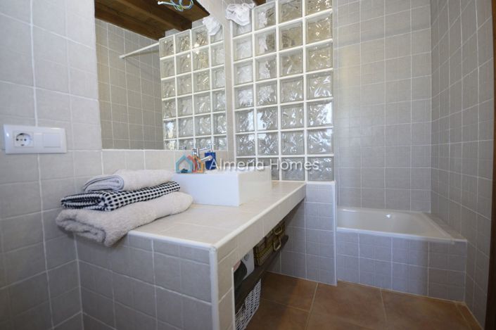 Image No.19-4 Bed Villa for sale