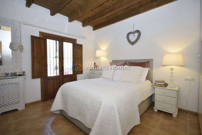 Image No.20-4 Bed Villa for sale