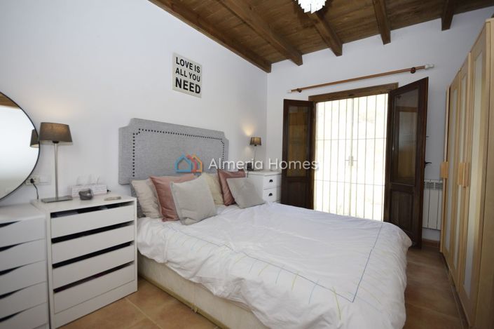 Image No.23-4 Bed Villa for sale