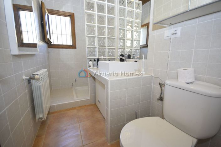 Image No.24-4 Bed Villa for sale