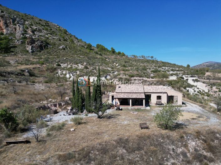Image No.25-4 Bed Villa for sale