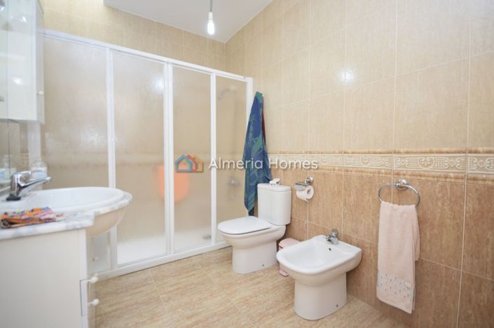 Image No.19-3 Bed Villa for sale