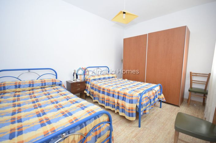 Image No.20-3 Bed Villa for sale