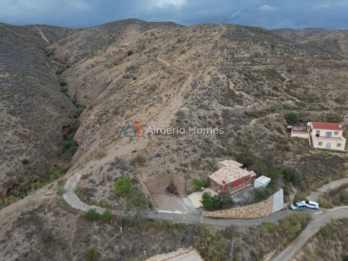 Image No.26-3 Bed Villa for sale