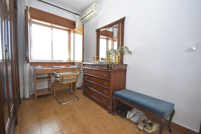 Image No.19-3 Bed Apartment for sale