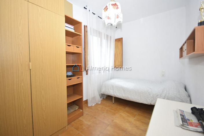 Image No.20-3 Bed Apartment for sale