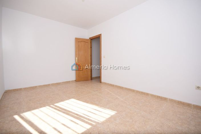 Image No.18-4 Bed Villa for sale