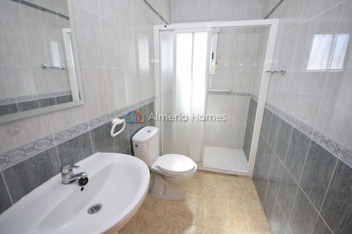 Image No.19-4 Bed Villa for sale