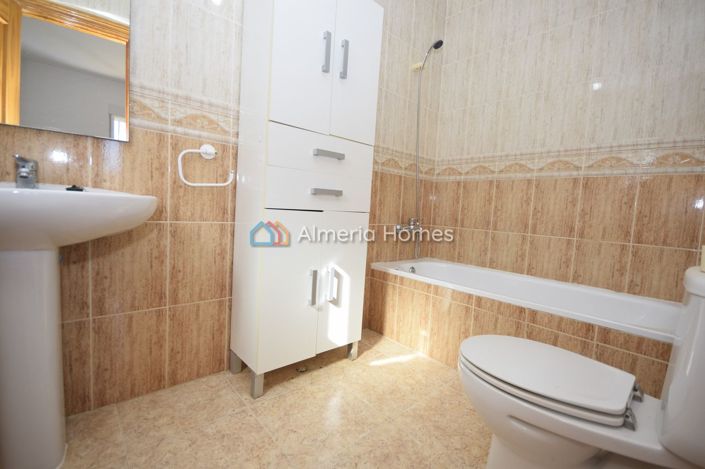 Image No.20-4 Bed Villa for sale