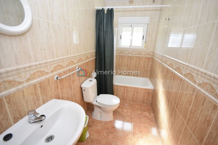 Image No.27-4 Bed Villa for sale