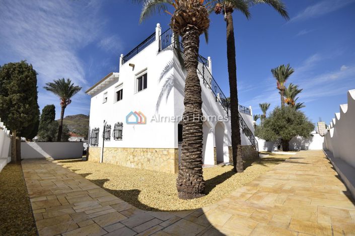 Image No.7-4 Bed Villa for sale