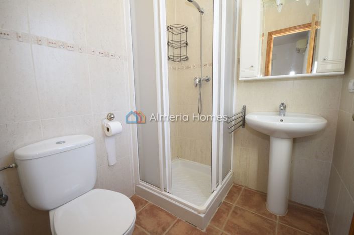 Image No.19-3 Bed Villa for sale