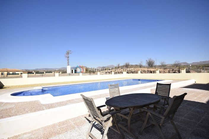 Image No.25-3 Bed Villa for sale