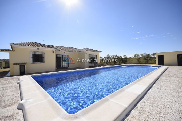 Image No.26-3 Bed Villa for sale