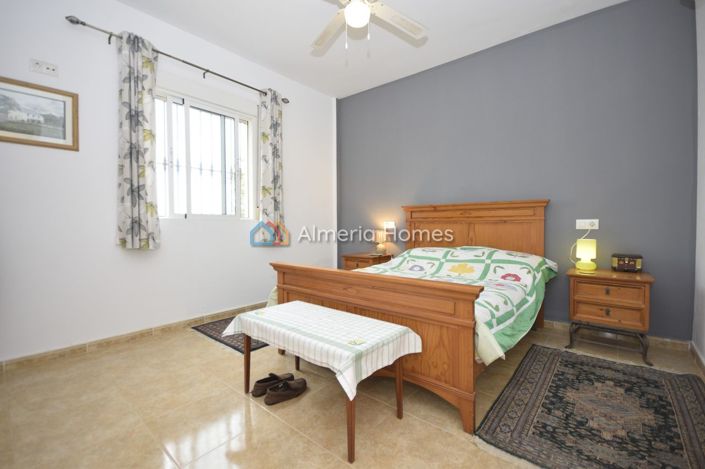 Image No.25-3 Bed Villa for sale