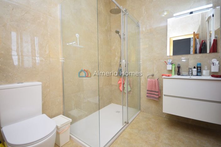 Image No.27-3 Bed Villa for sale