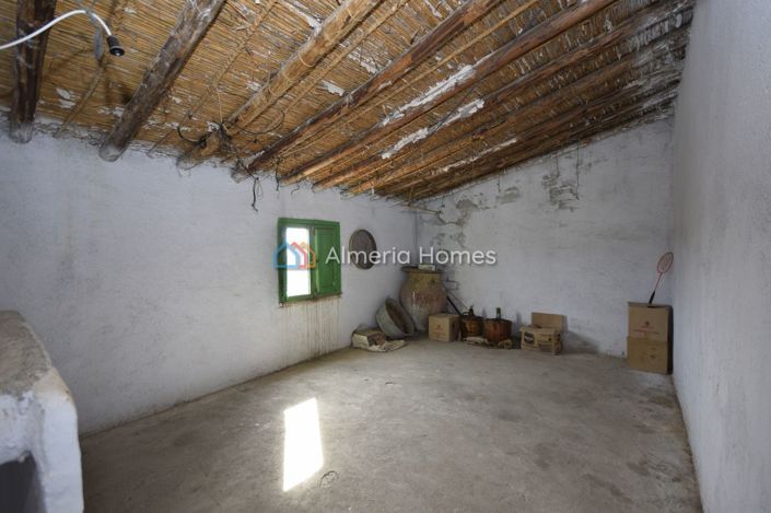Image No.14-3 Bed Townhouse for sale