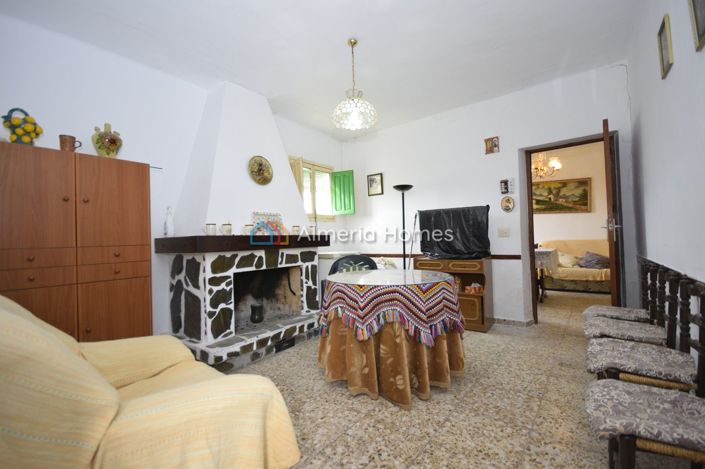 Image No.10-3 Bed Townhouse for sale