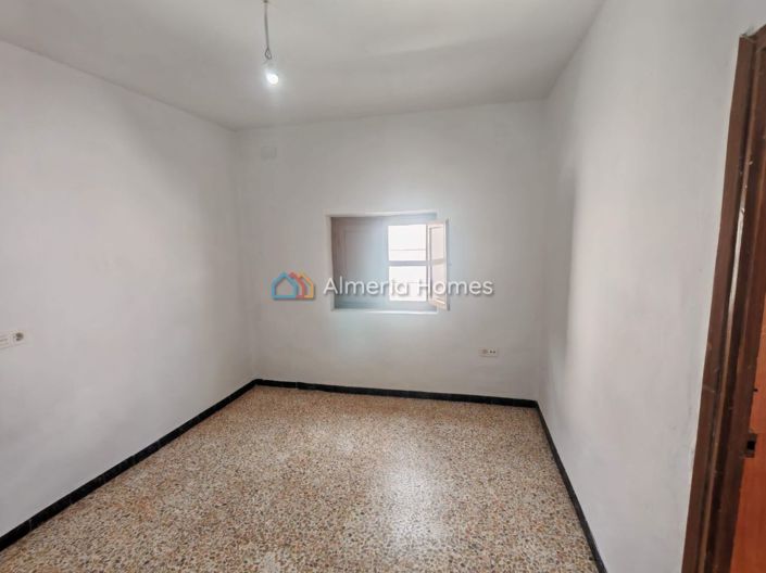 Image No.17-Casa de pueblo con 6 dormitorios en venta