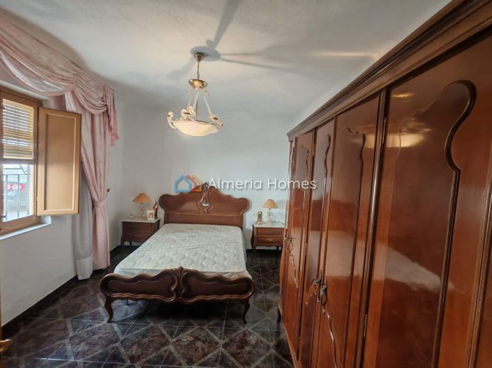 Image No.9-Casa de pueblo con 6 dormitorios en venta