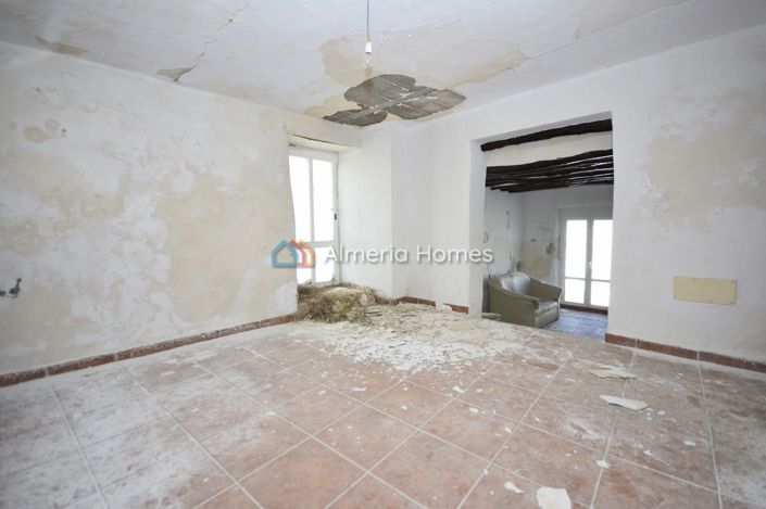 Image No.7-3 Bed Townhouse for sale